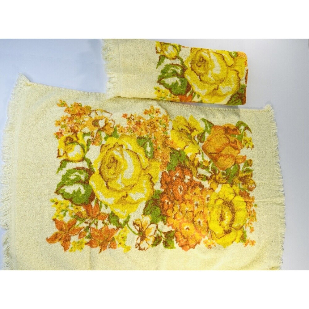 2pc Vintage MCM Orange Olive Green Yellow FLOWER POWER DAISY Bath Towel Set